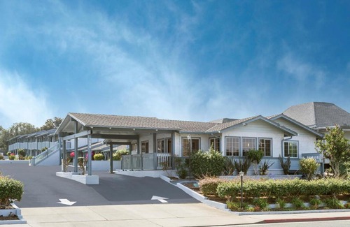 North Fremont Street Hotel | Ramada by Wyndham Monterey