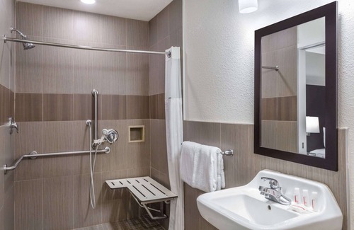 North Fremont Street Hotel | Ramada by Wyndham Monterey