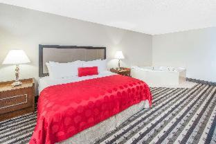 Springfield Hotel | Ramada by Wyndham Springfield North