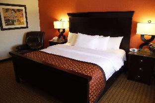 Tucson Hotel | Ramada by Wyndham Viscount Suites Tucson East