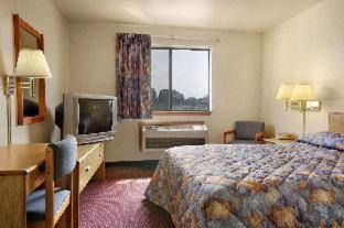 York Hotel | Ramada by Wyndham York Harrisburg Hershey