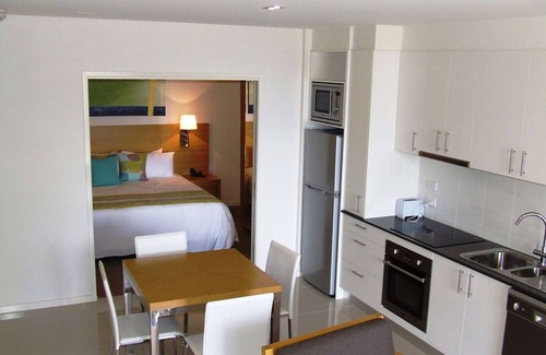 Urangan Hotel | Ramada Hervey Bay