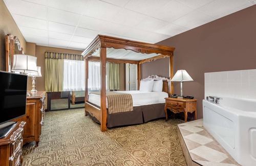 Paintsville Hotel | Ramada Hotel & Conference Center by Wyndham Paintsville