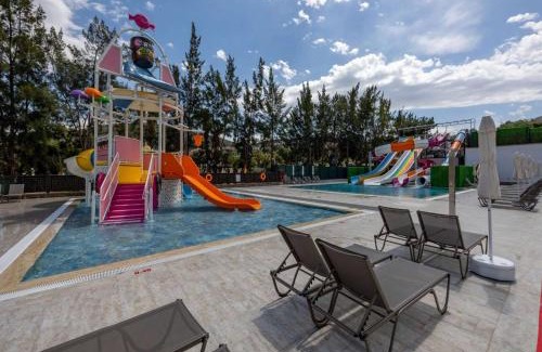 Kusadasi City Centre Hotel | Ramada Hotel & Suites by Wyndham Kusadasi