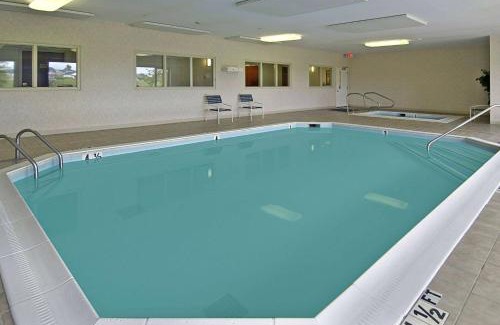 Mount Sterling Hotel | Ramada Limited - Mount Sterling