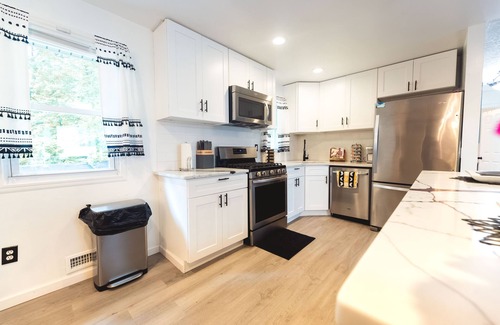 Piscataway House | Ranch Haven BnB: Sleeps 17 Guests!
