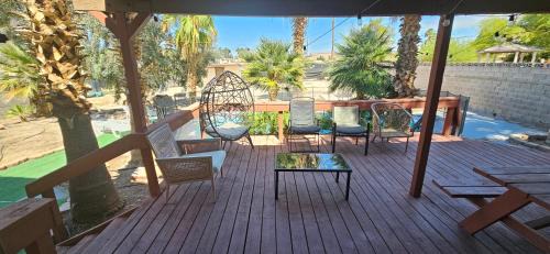 Paradise House | Ranch home sleeps 16ppl