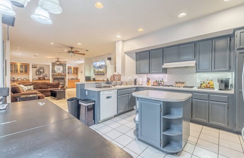 Palmdale House | Rancho Vista Villa