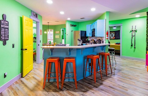 Navarre House | Rangers Outpost: Pool, Foosball, only 5 min to Beach