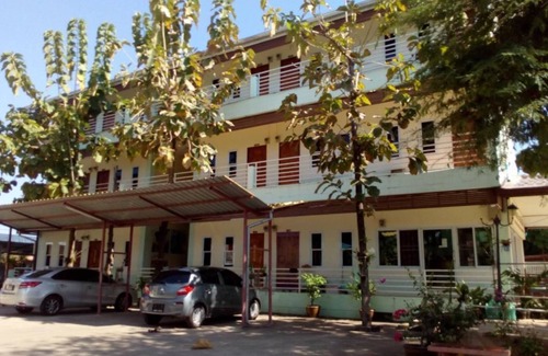 Non Sung Hotel | Ranida House