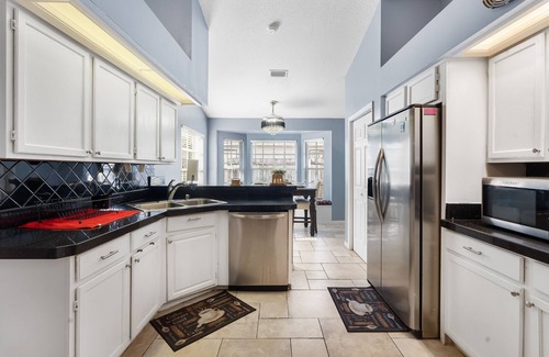 Ocoee House | Rare Beautiful Heated Pool House near Downtown Orlando