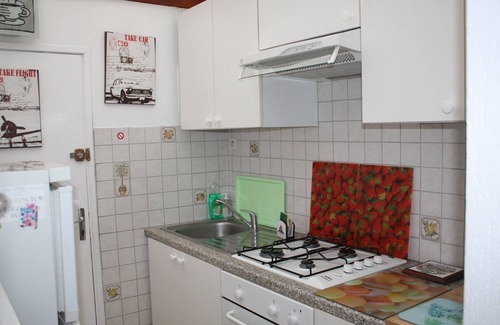 Calais House | Rated 3-star Meublé Tourisme near the center.