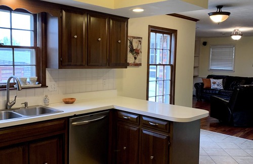 Versailles Other | Raven Fox Farm-Country Charm! 5 BR Only 8 miles from Keeneland and BG Airport