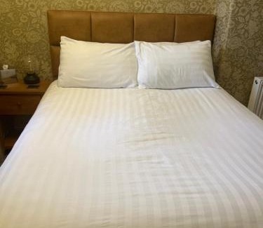 Tillicoultry Bed & Breakfast | Ravenswood Guest House