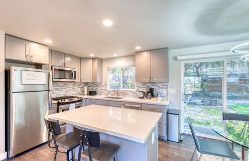 SeaTac House | Ravishing Rambler Home! Garage/Close to Airport