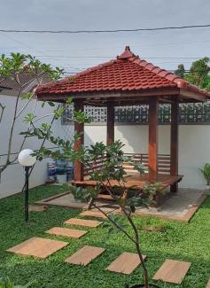 Purwokerto House | RaYa GuestHouse & Pool