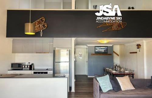 Jindabyne Apartment | Razorback 6