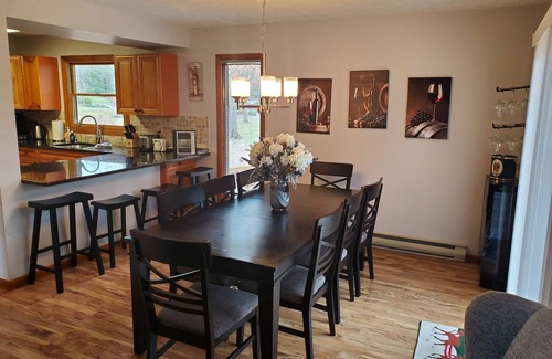 Lake Harmony House | Ready for a getaway! Contemporary 3 BR house in Split Rock golfing community.