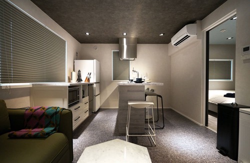 Aoyama Apartment | Real Life AOYAMA 2BR suite 5pax 3bed 3min metro