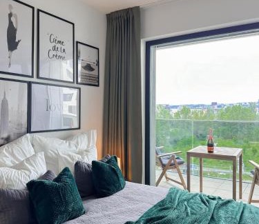 Karlin Apartment | REAL Living by REFA Balcony Retreat 91