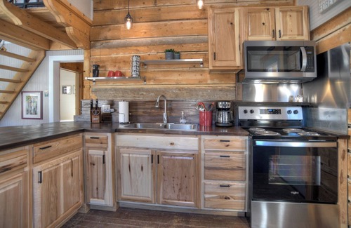 Creede House | Recently Remodled | Charming Home | Spectacular Views of Creede