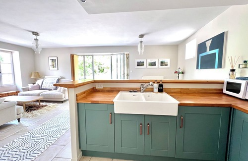 Semur-en-Auxois Apartment | Recently Renovated Riverside Sanctuary set in 5 Acres With 14 Meter Heated Pool