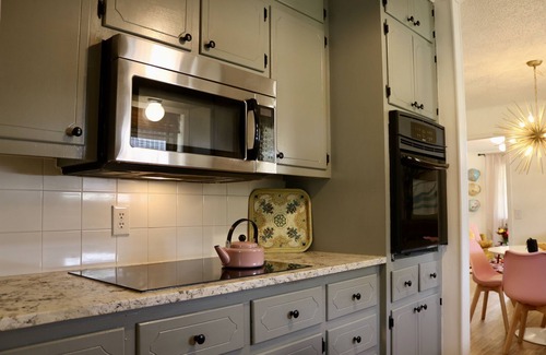 Hico House | Recently updated home a few minutes from historic downtown Hico!