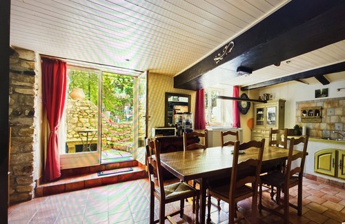 Tornac House | Recharge your batteries on the southern edge of the Cévennes in a typical mas with private pool