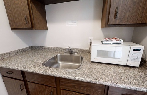 Central Okanagan Hotel | Recreation Inn & Suites