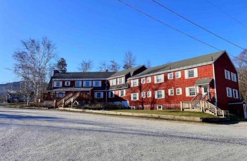 Killington House | Red Bear Inn 6,5 Baths Grill Pool Central