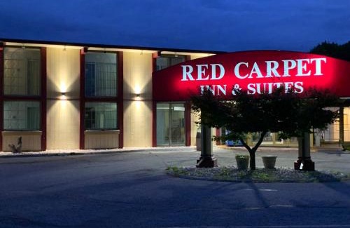 Revloc Hotel | Red Carpet Inn & Suites Ebensburg
