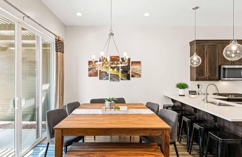 Santa Clara House | Red Cliffs Retreat - Ping Pong Table - Gaming Systems