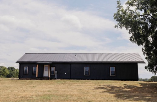 Freeport House | Red Hill Farm's Newly Renovated "Bunkhouse" with Hot tub and Gameroom