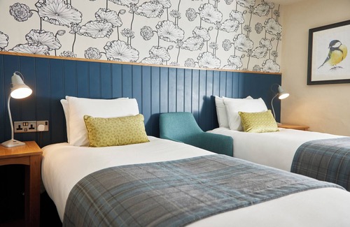 Adderbury Hotel | Red Lion Hotel Adderbury by Greene King Inns
