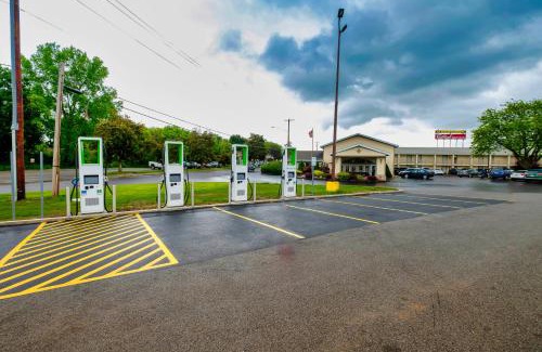 Herkimer Hotel | Red Roof Inn and Suites Herkimer