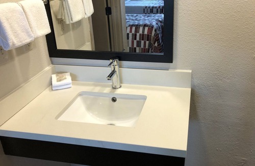 Greenville Hotel | Red Roof Inn Greenville, NC