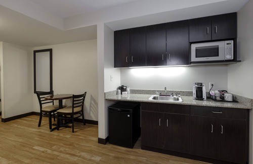 Whippleville Hotel | Red Roof Inn PLUS+ & Suites Malone