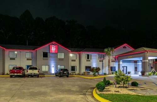 Carrollton Hotel | Red Roof Inn & Suites Carrollton, GA - West Georgia