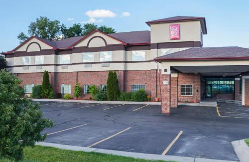 Lake Orion Hotel | Red Roof Inn & Suites Lake Orion/Auburn Hills