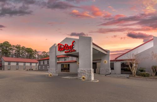 North Newport News Hotel | Red Roof Inn & Suites Newport News