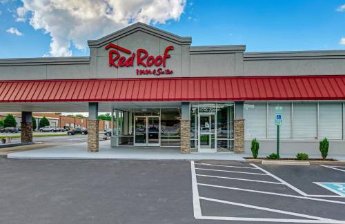Wilkesboro Hotel | Red Roof Inn & Suites Wilkesboro