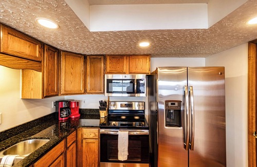 Osage Beach House | Redbud Retreat – Amenity-Filled Waterfront Home!
