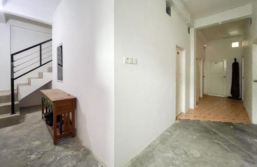 Tanjung Pinang Hotel | RedDoorz at Kanaka Village Tanjung Pinang