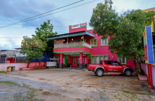 Kendari Hotel | RedDoorz near Citraland Waterpark Kendari