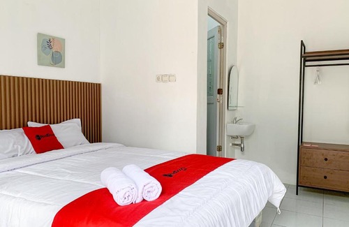 Serang Hotel | RedDoorz near FKIP UNTIRTA Serang