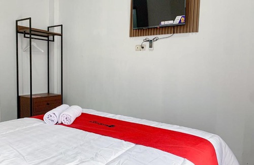 Serang Hotel | RedDoorz near FKIP UNTIRTA Serang