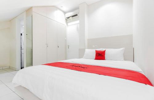 Pancoran House | RedDoorz near Pancoran
