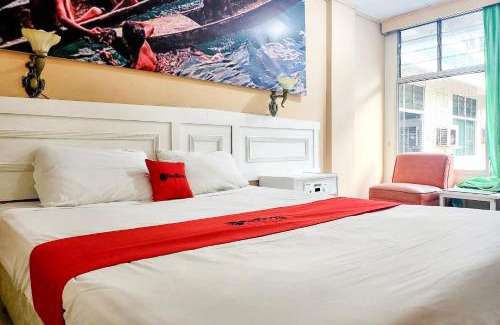 Tanjung Pinang Hotel | RedDoorz Near Pelabuhan Sri Bintan Pura Tanjungpinang