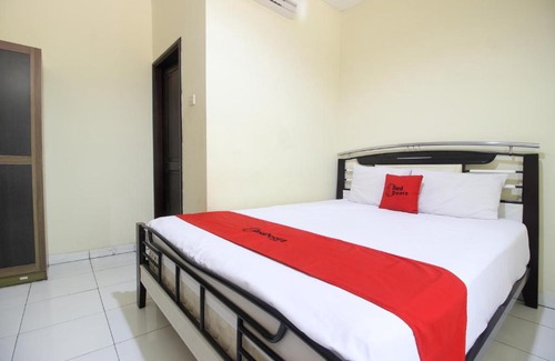 Tanjung Pinang Hotel | RedDoorz near Puskesmas Sei Jang Tanjung Pinang