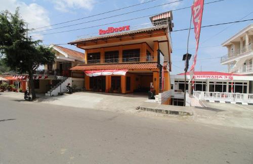 Plaosan House | RedDoorz near Sarangan Lake